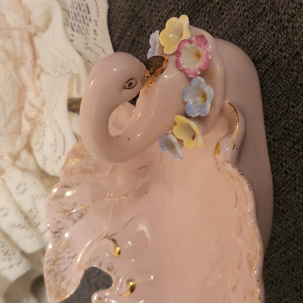 Letton pink swan tray